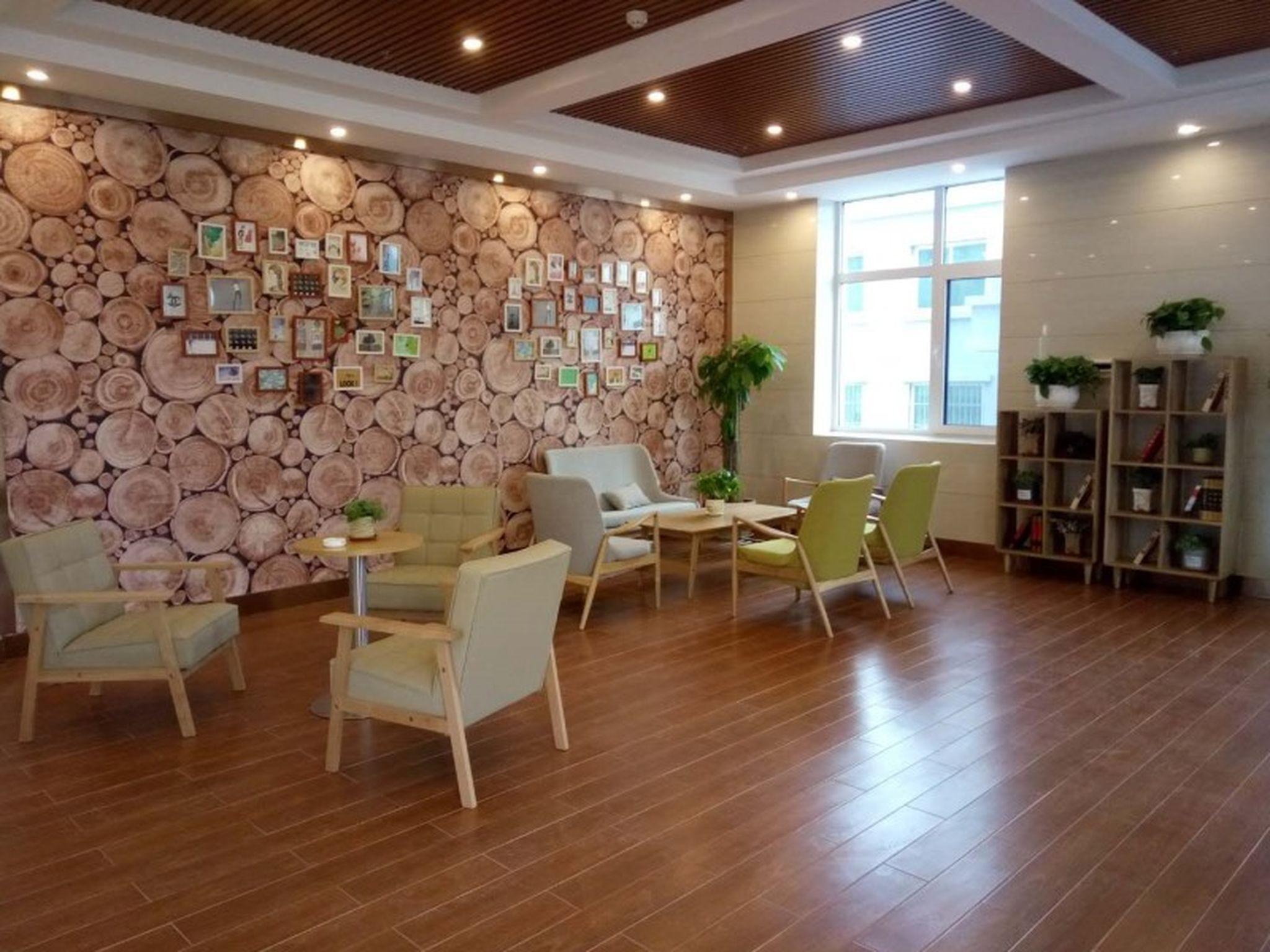 GreenTree Inn Qingdao Jiaozhou Jiaoping Road Aviation Industry Park Express Hotel 10/16