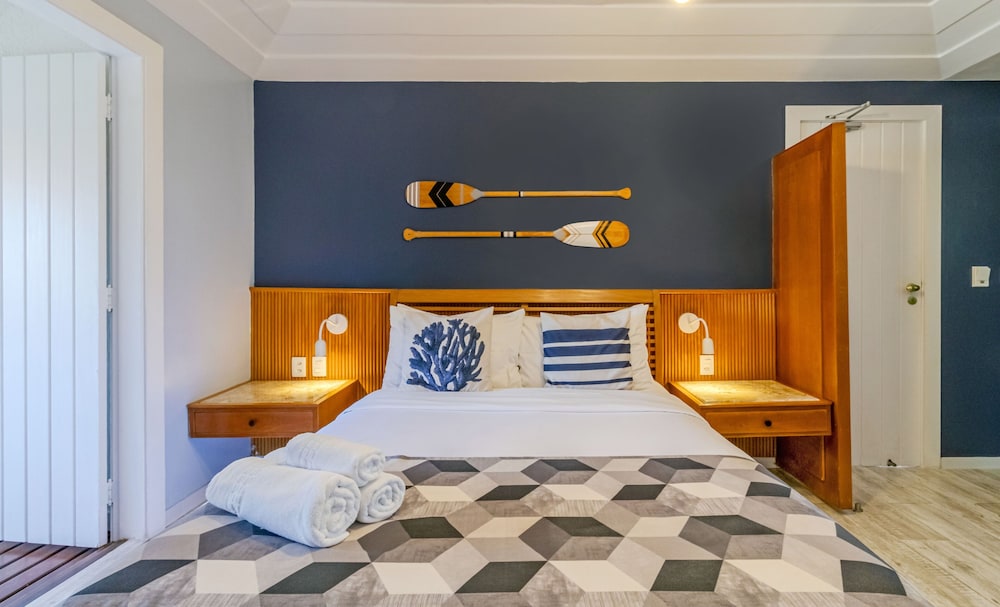 DELUXE, DOUBLE BED, OCEAN VIEW, JETTED TUB