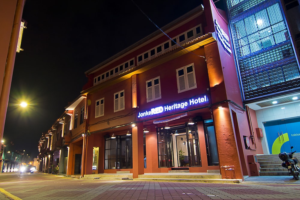 JonkeRED Heritage Hotel 4/42
