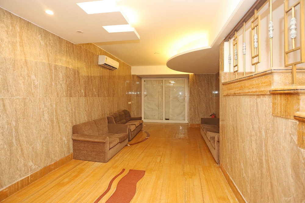 Oyo 11451 Hotel Auston 10/16