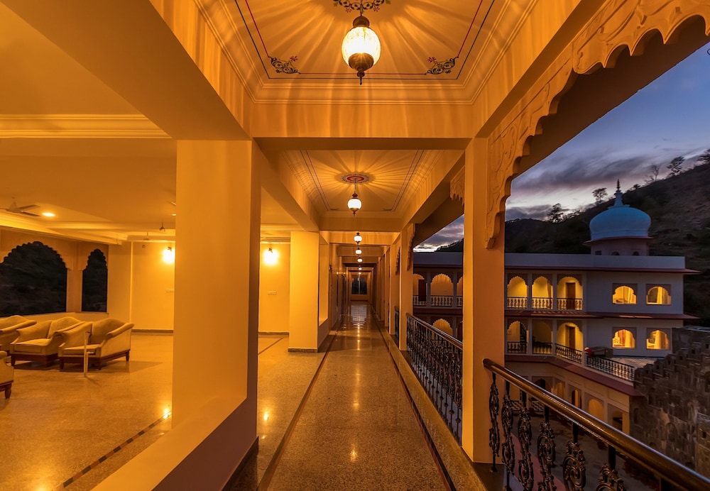 Times Kumbhalgarh Fort Resort-Pure Veg 25/45