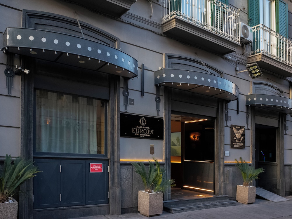 Grand Hotel Europa in NAPLES