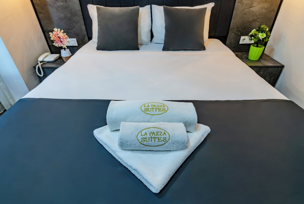 La Pazza Suites 35/50