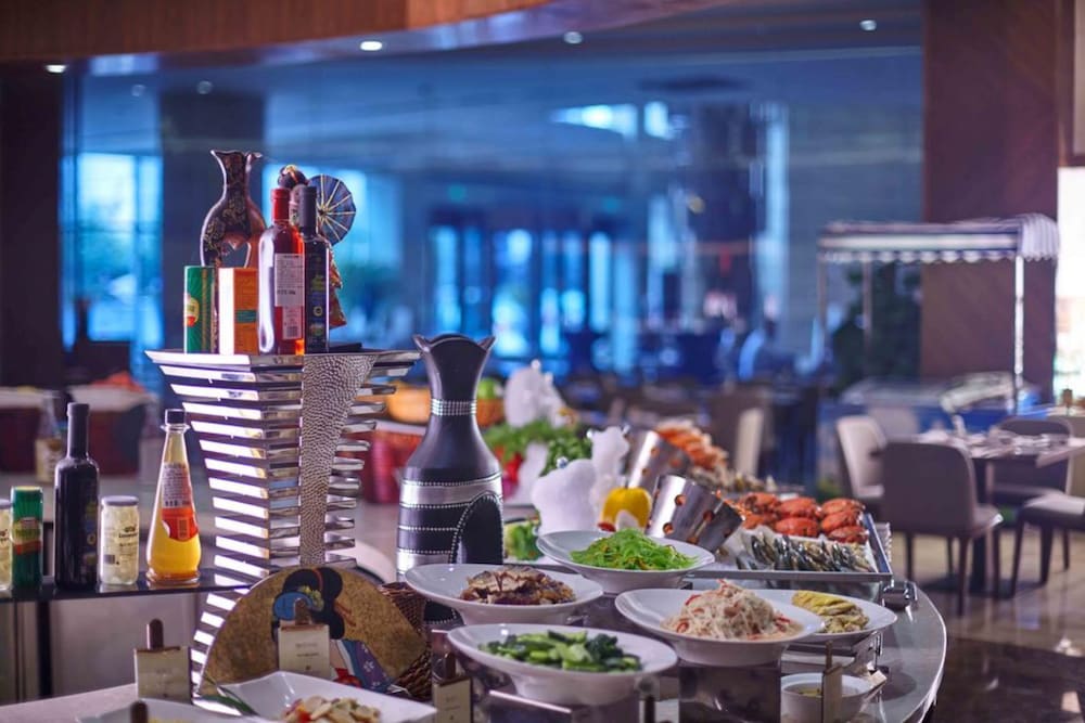 GRAND NEW CENTURY HOTEL FUYANG 22/34