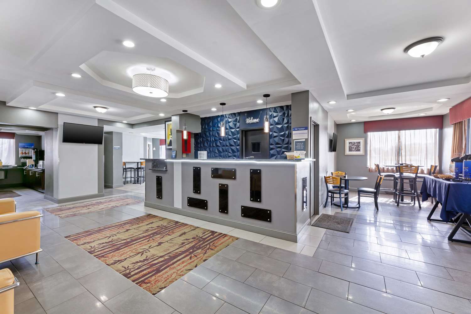 Best Western The Inn At Rochester Airport 8/37