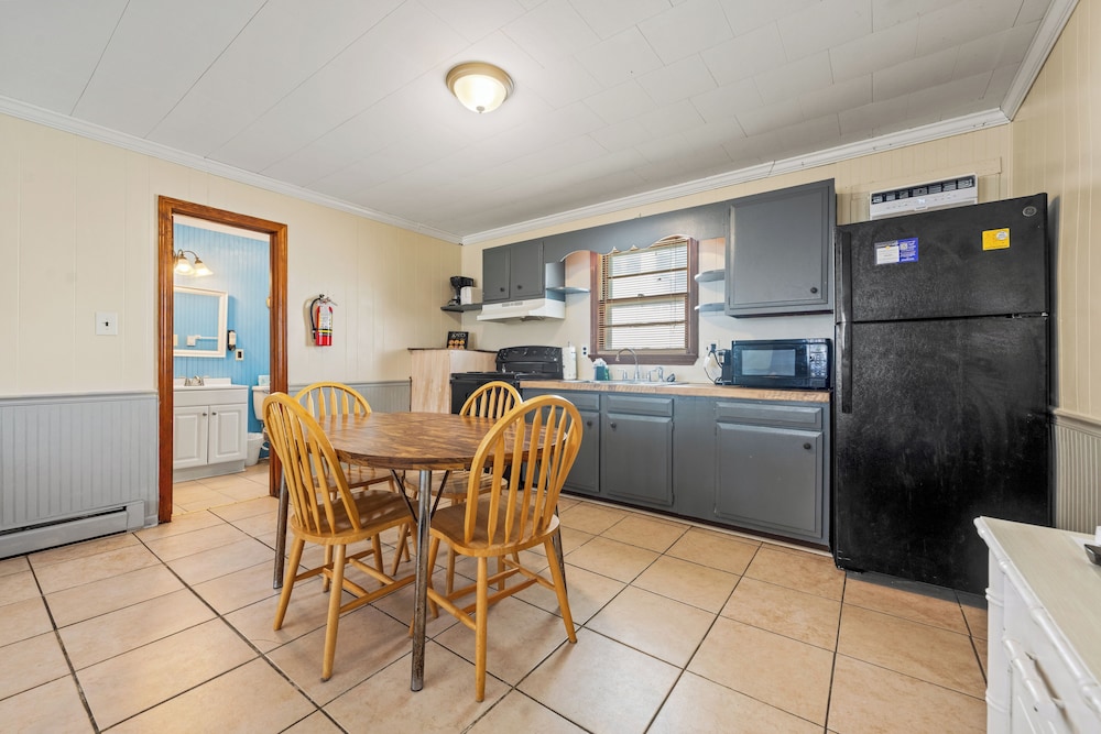 Oceanside Court By Kees Vacations 10/65