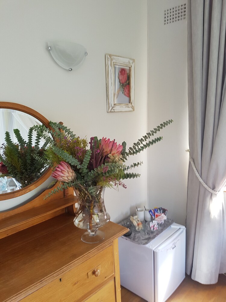 Valley Heights Guest House B&B 14/29