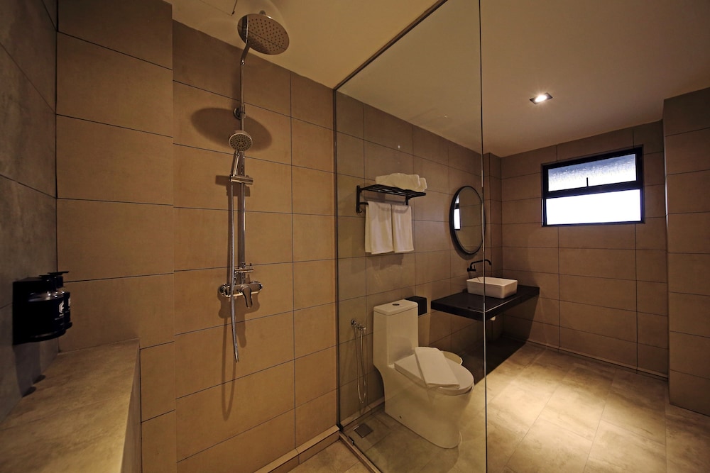 Arena Boutique Hotel Kuala Terengganu 33/37