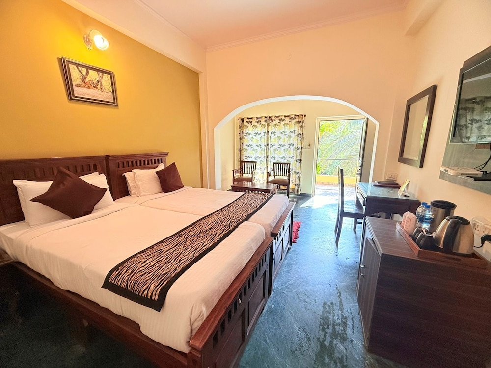 RAJ PALACE 18/50