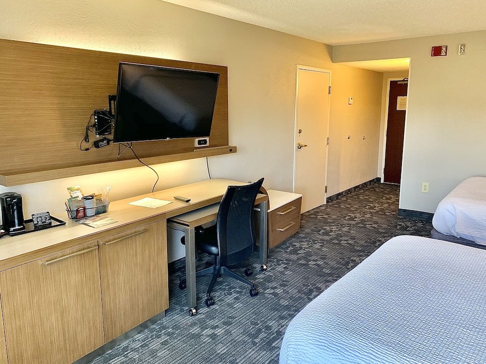 Courtyard By Marriott Harrisonburg 14/41