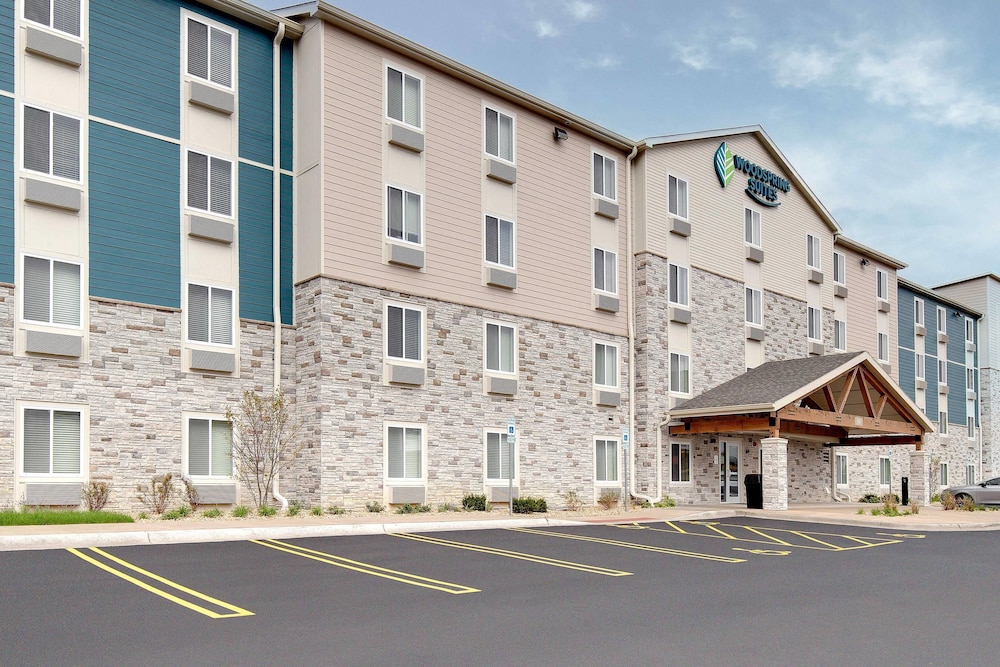 WoodSpring Suites Carol Stream - Chicago 32/37