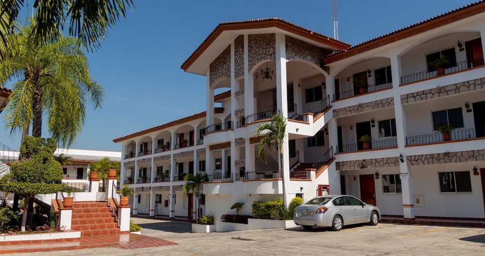 Hotel Maria Isabel 62/69