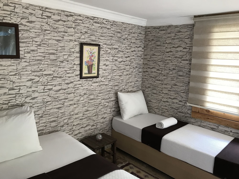 Ayanya Beach & Bistro Bungalows 41/42
