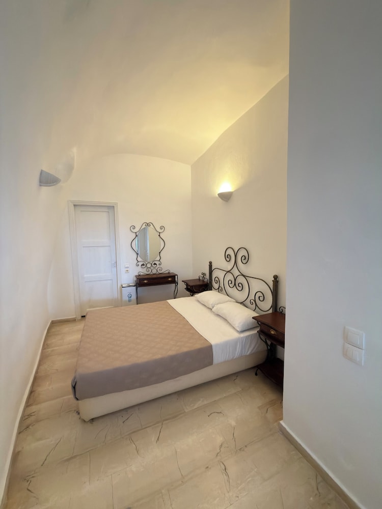 Nomikos Villas 15/46