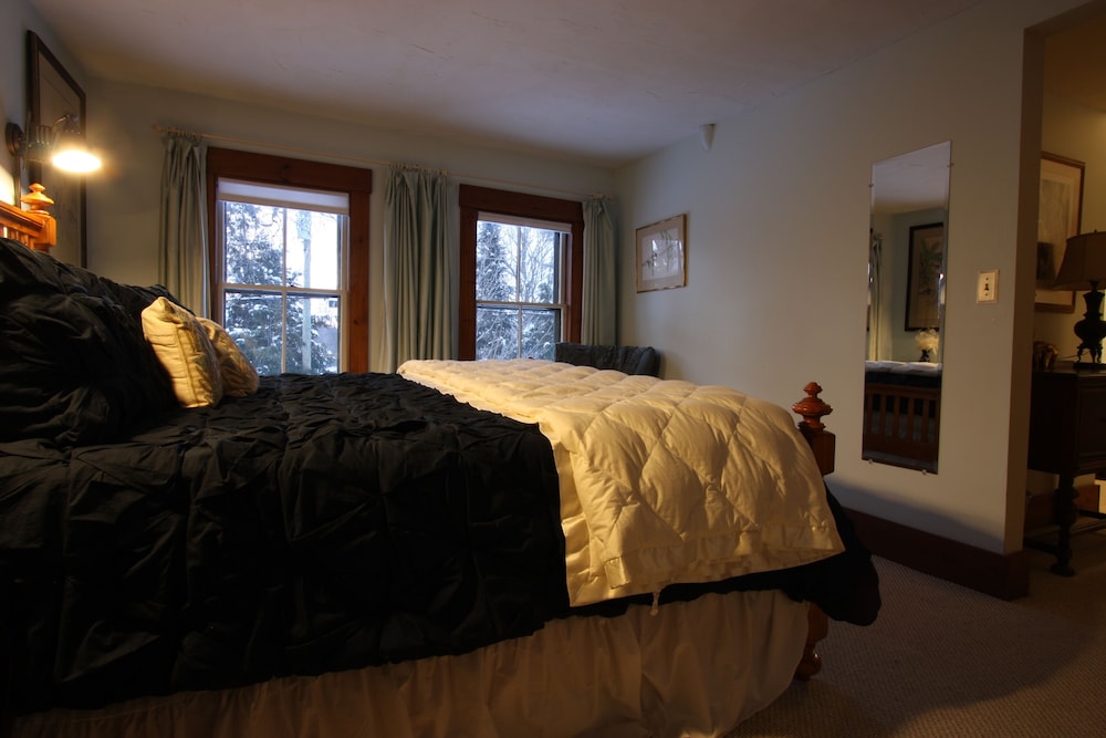 Follansbee Inn 26/72