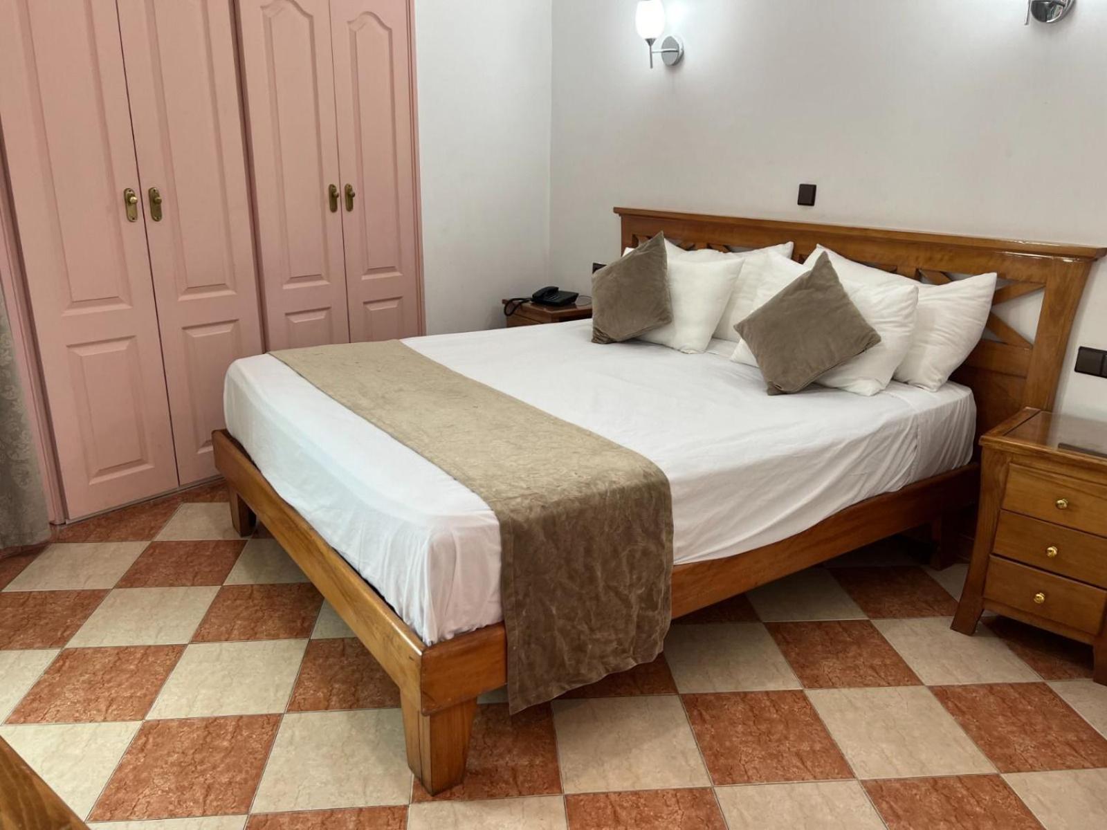 Hotel Marco Polo 7/48