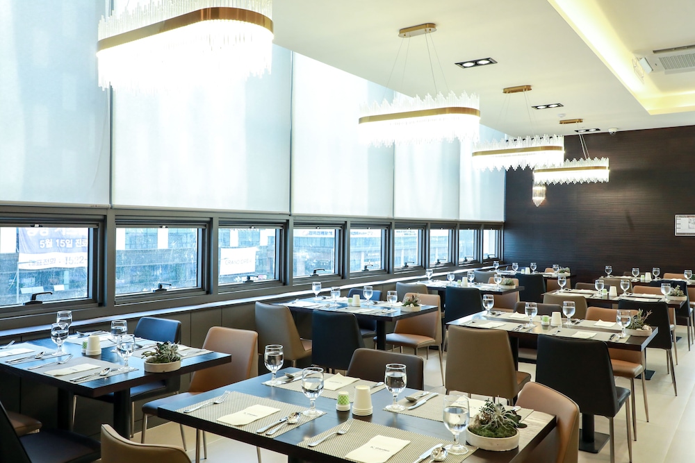 Ramada By Wyndham Daejeon 39/51