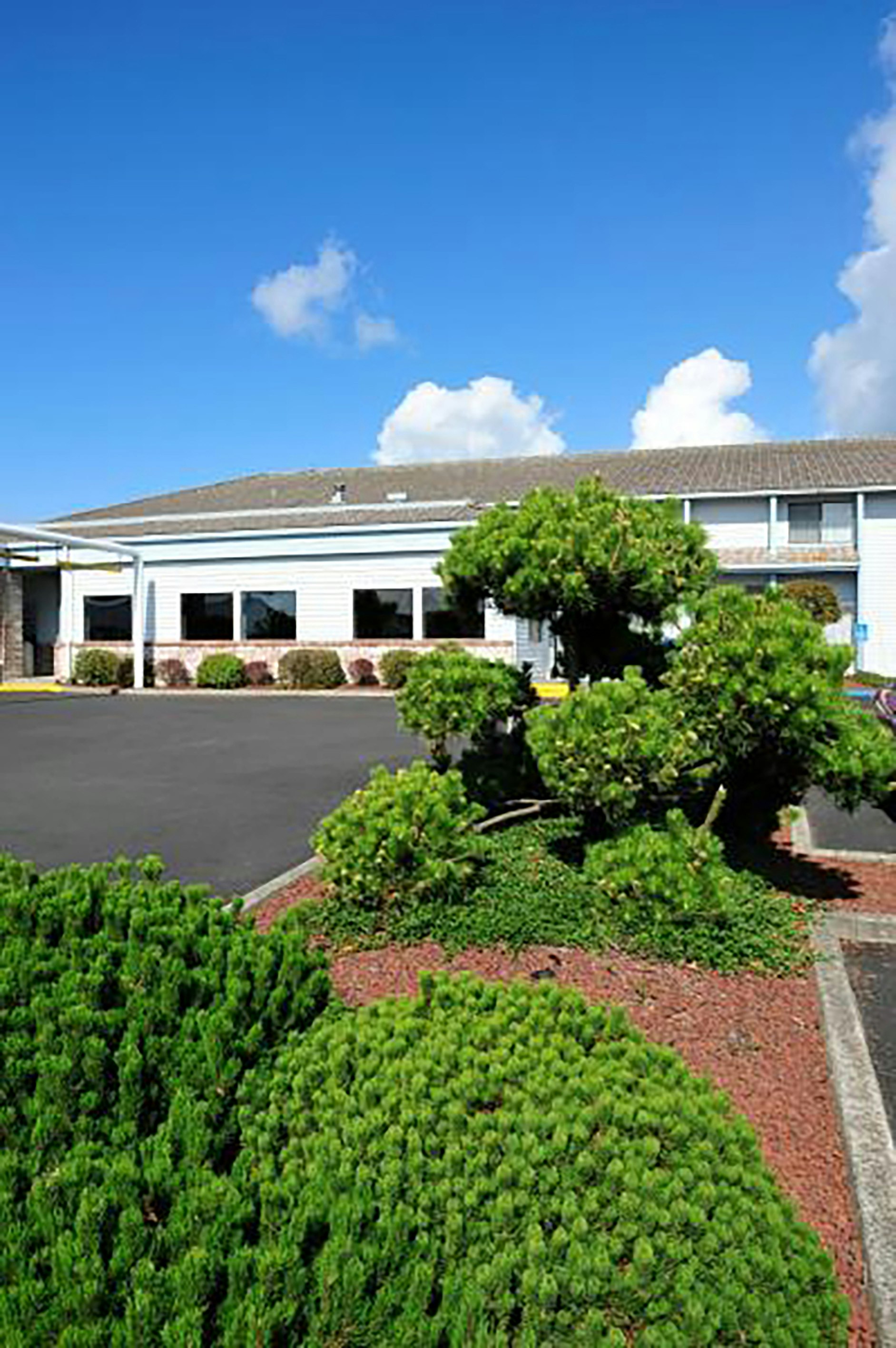 The Tillamook Inn 23/24
