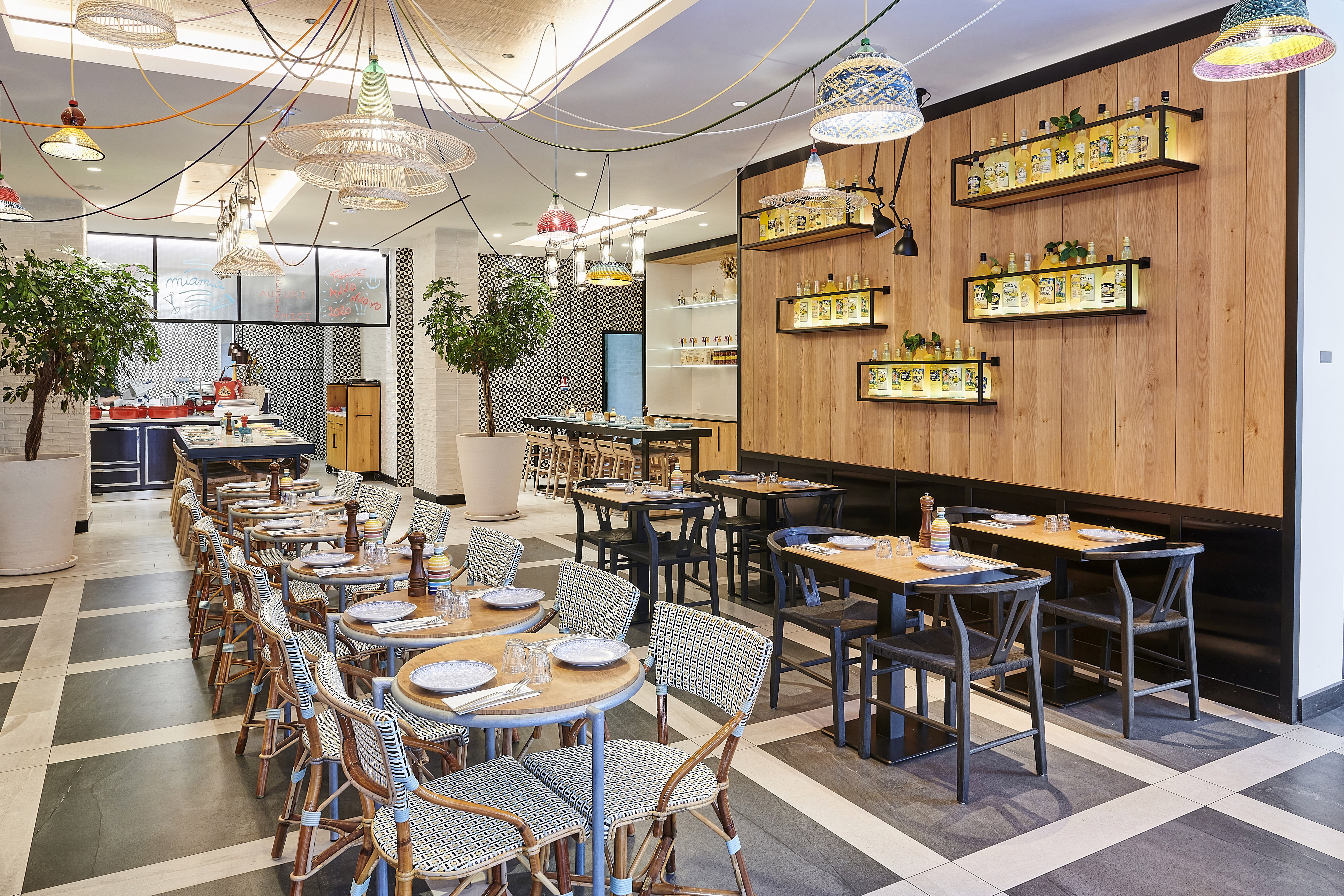 Holiday Inn Nice by IHG 58/79
