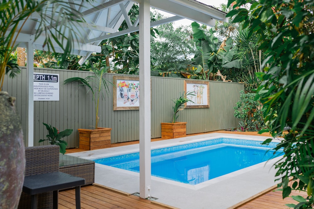 THE COOKS OASIS HOLIDAY VILLAS 27/50