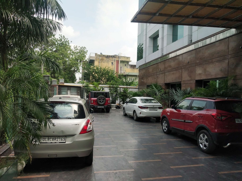 Venizia Sarovar Portico (ex Grand Venizia) 43/55
