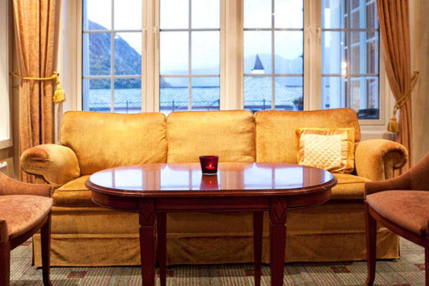 Voringfoss Hotel 3/12