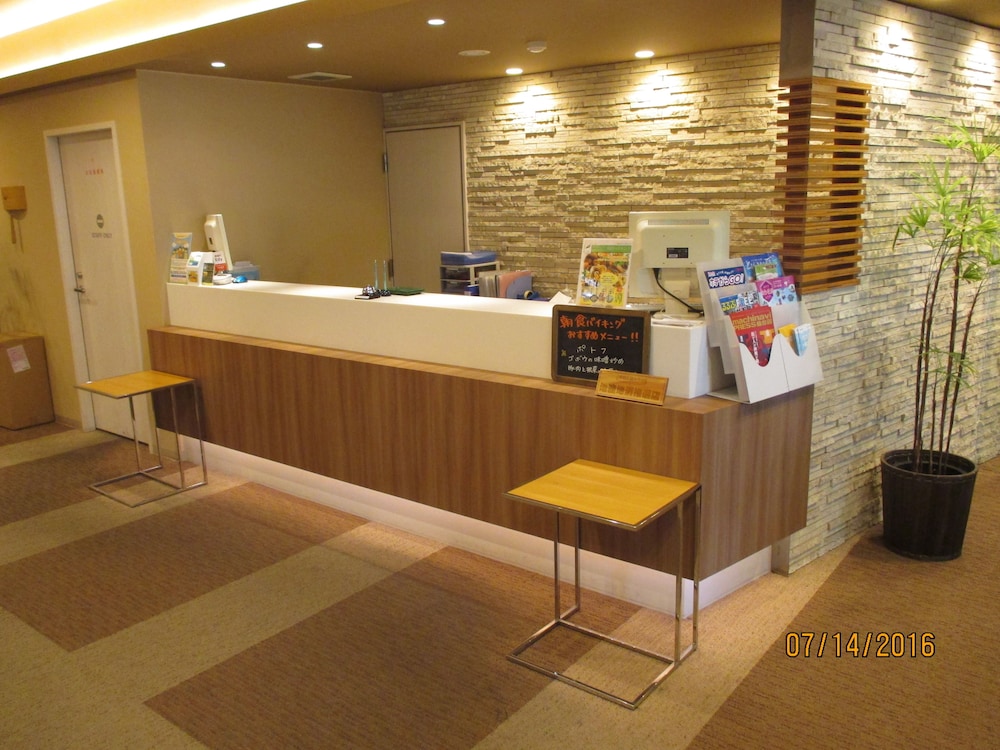 Hotel Green With 8/48