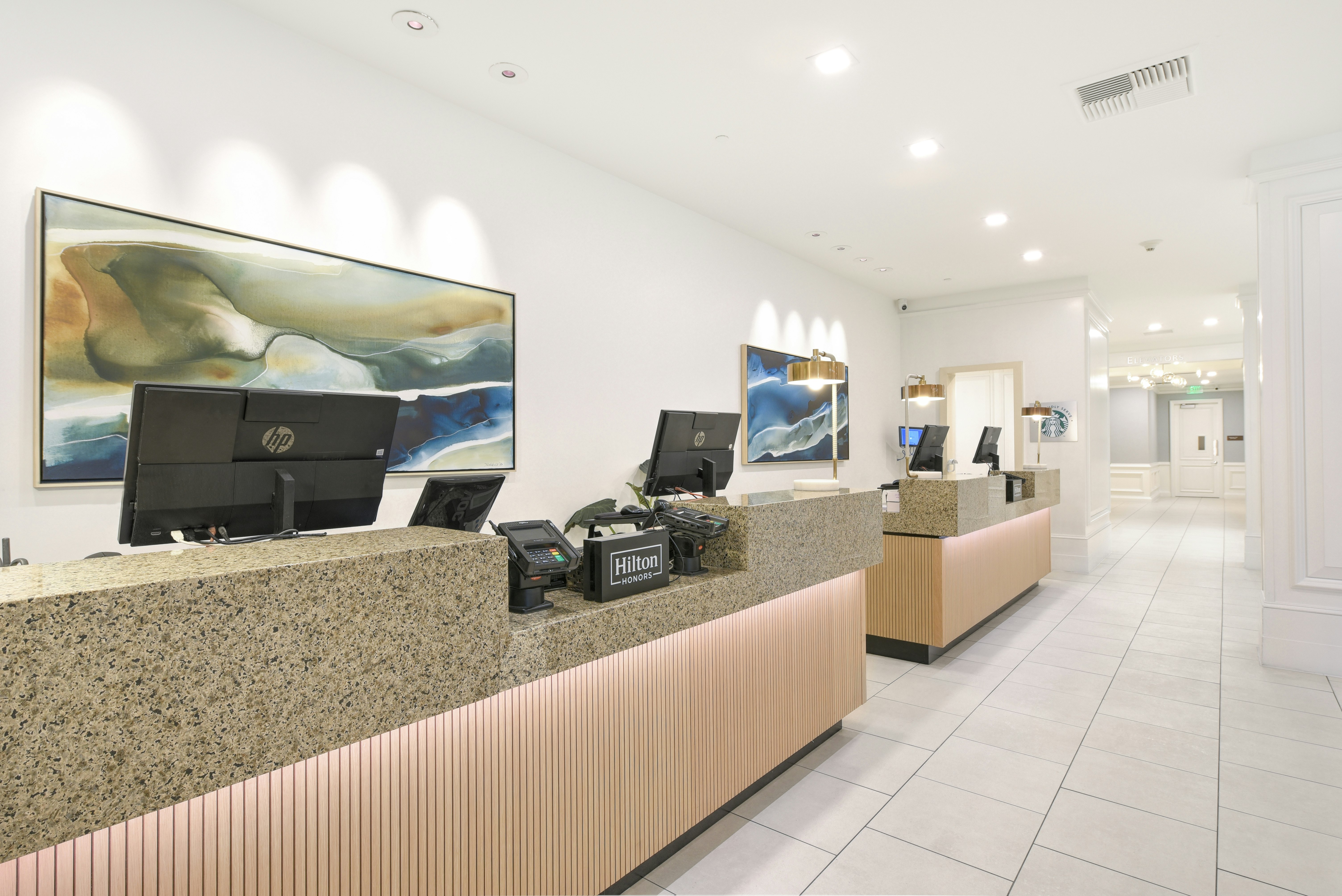 Hilton Irvine/Orange County Airport 14/82