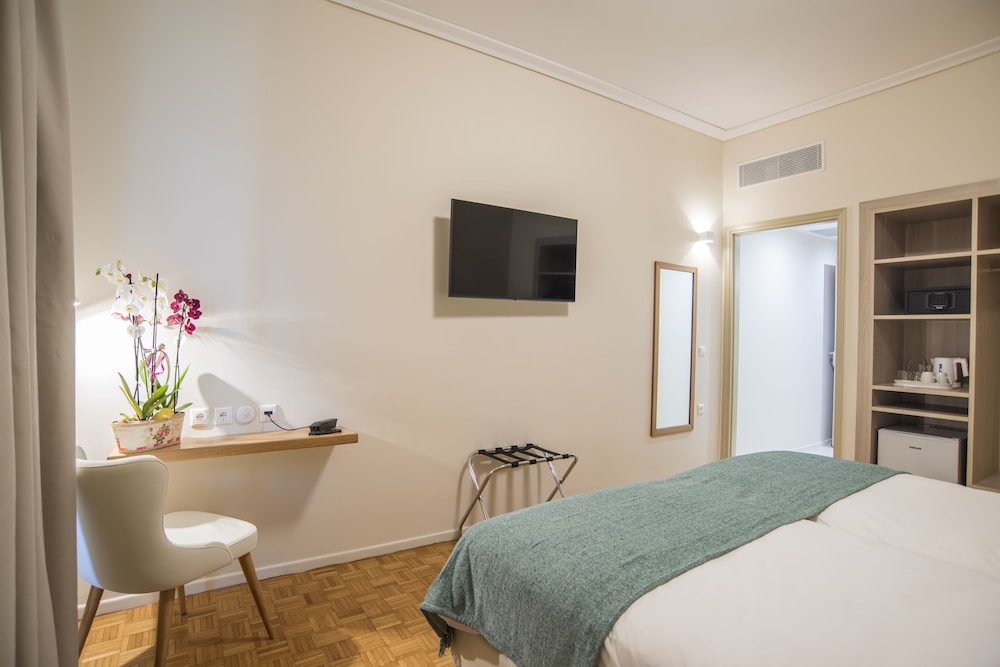 V Hotel Delphi 13/30