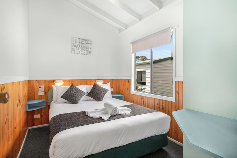 1 Bedroom, Spa, Superior, Cabin, Queen Bed