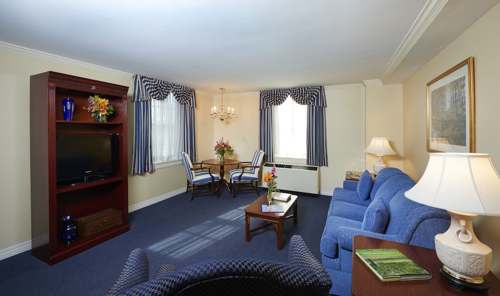 The Nittany Lion Inn 35/64