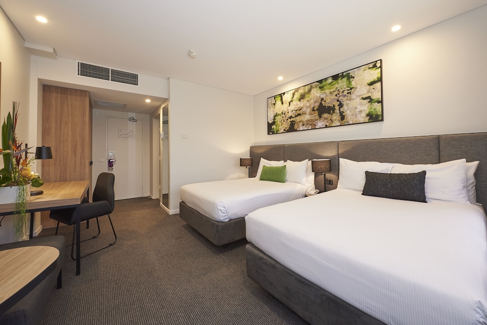 Mercure Penrith 30/69