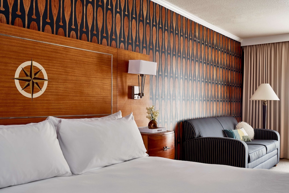 Waterfront Hotel - JDV by Hyatt 23/55