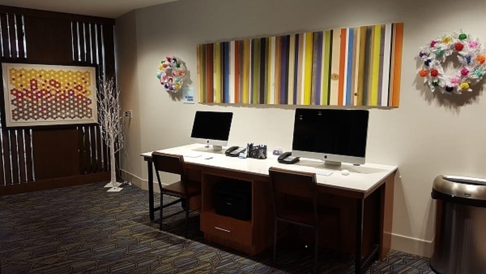 Holiday Inn Express Macon North 52/69
