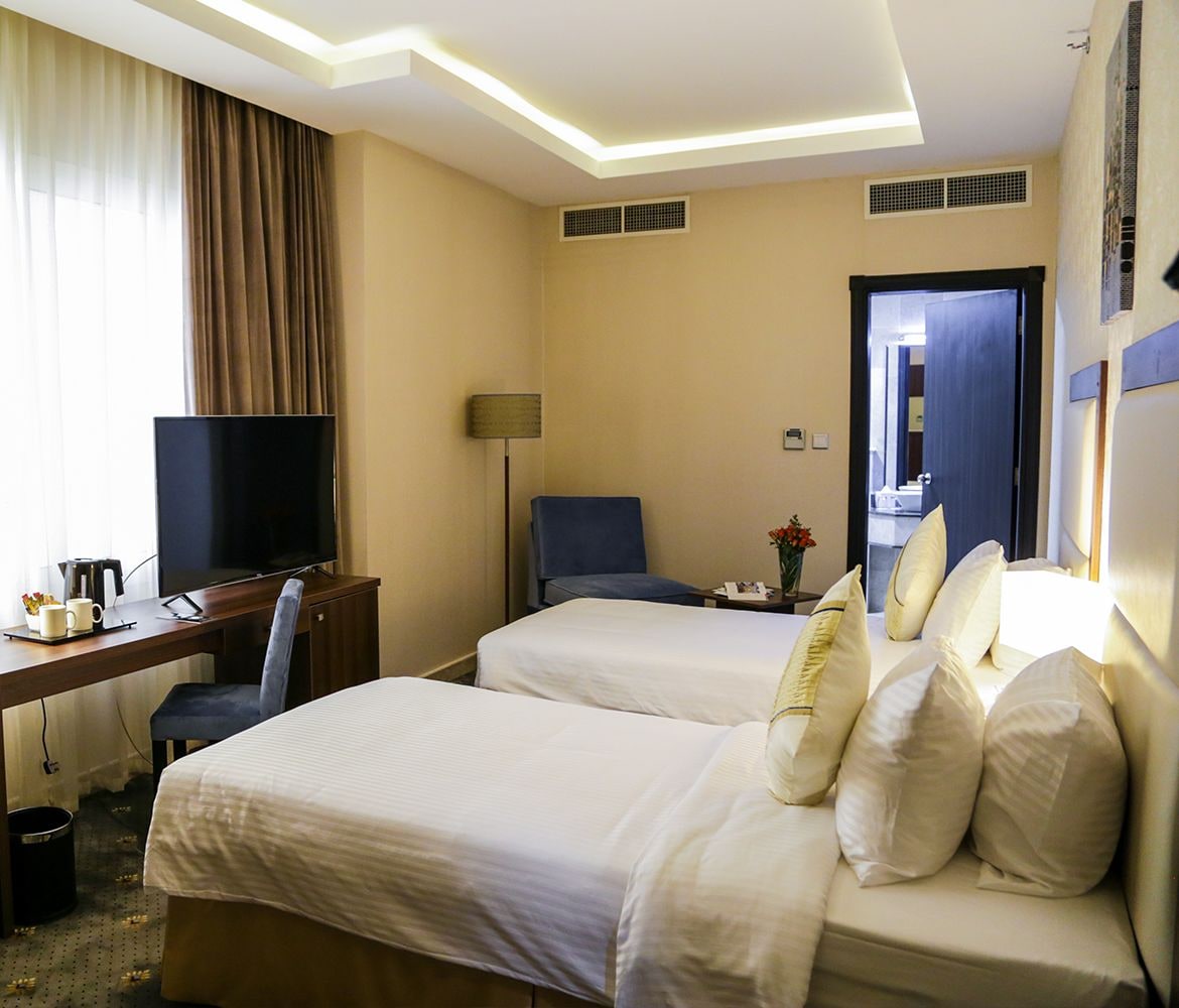 SUPERIOR, TWIN BEDS