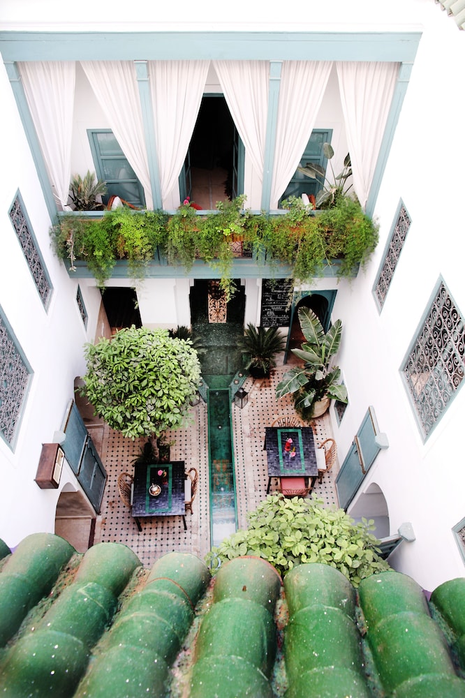 Riad 11 Zitoune 5/69