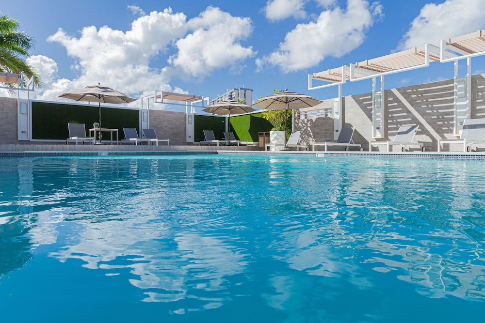 Tryp By Wyndham Isla Verde 7/61