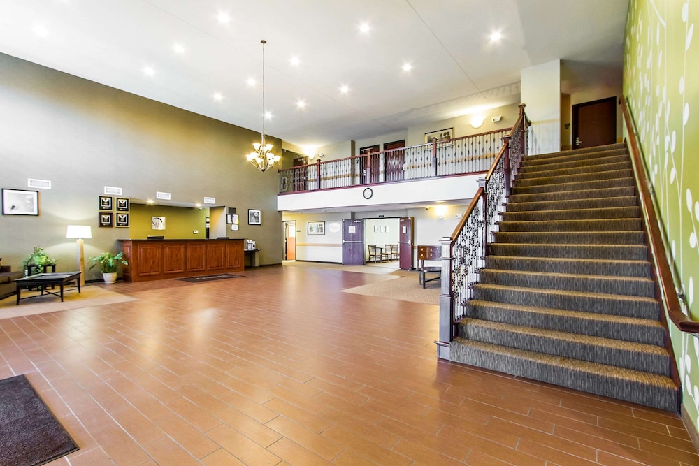 Sleep Inn & Suites Pleasant Hill - Des Moines 7/37