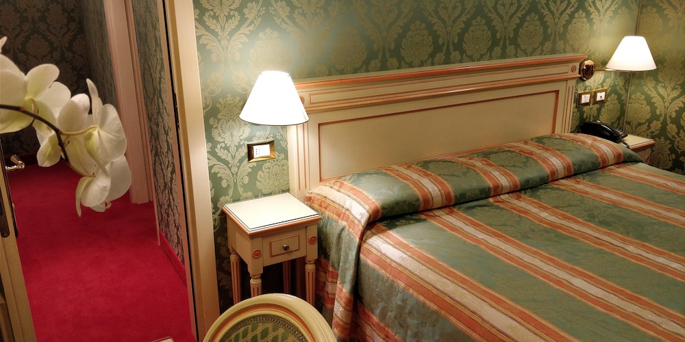 Hotel Villa Delle Palme 33/79