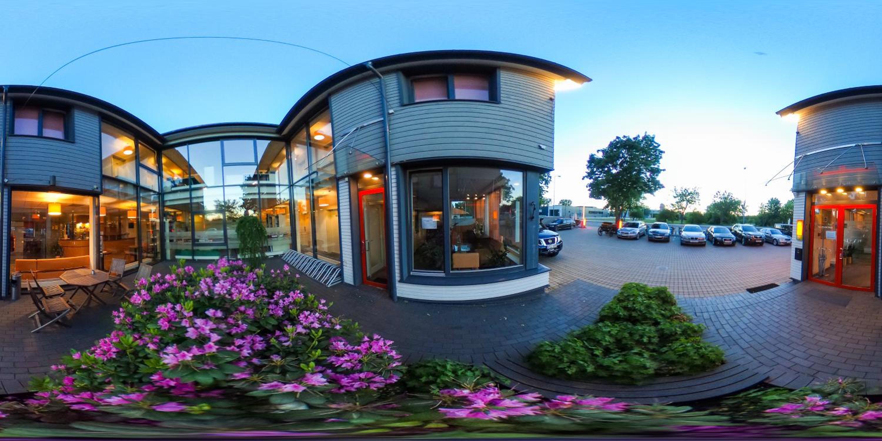 INFO HOTEL 4/50