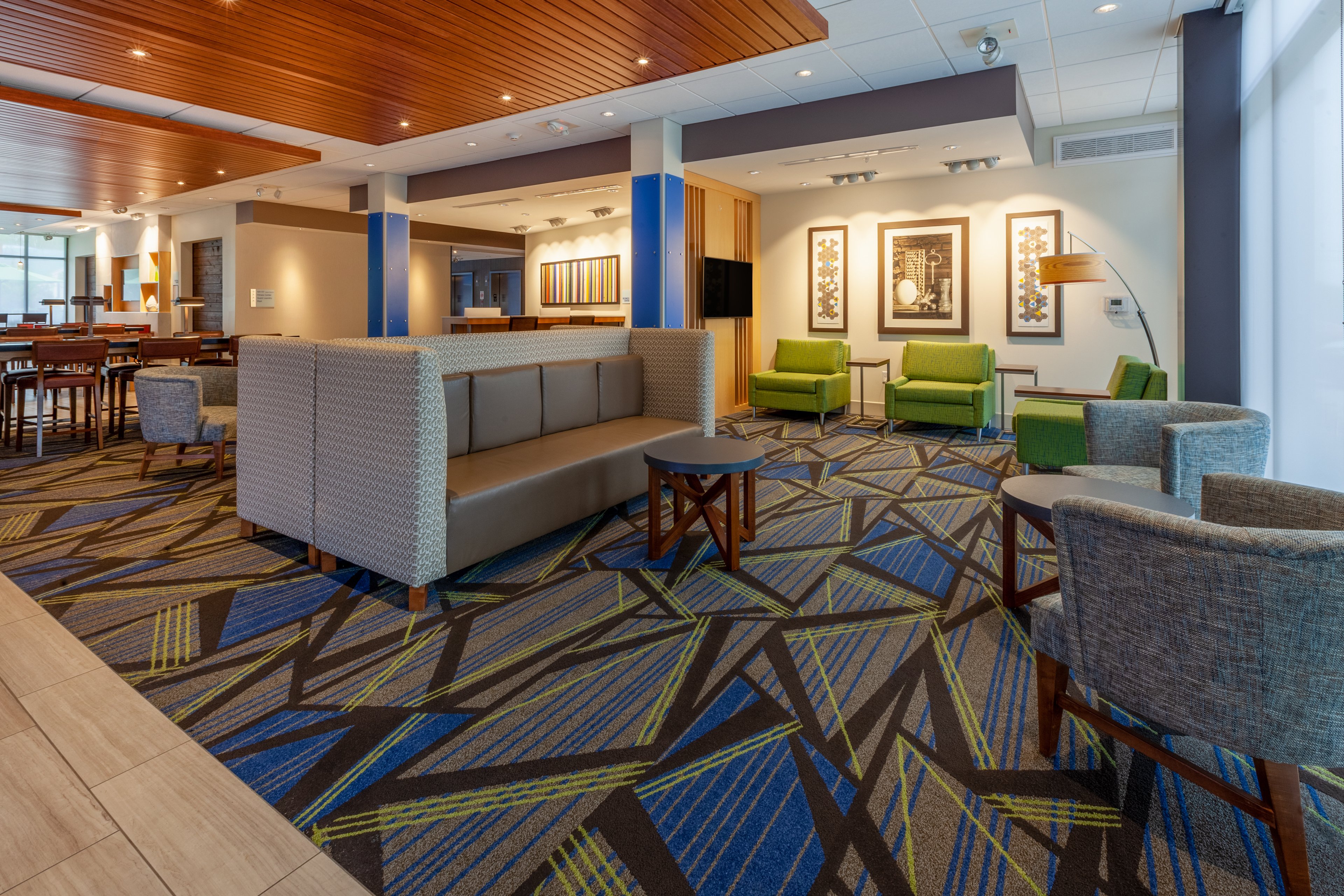 Holiday Inn Express & Suites Brunswick - Harpers Ferry Area, an IHG Hotel 10/51