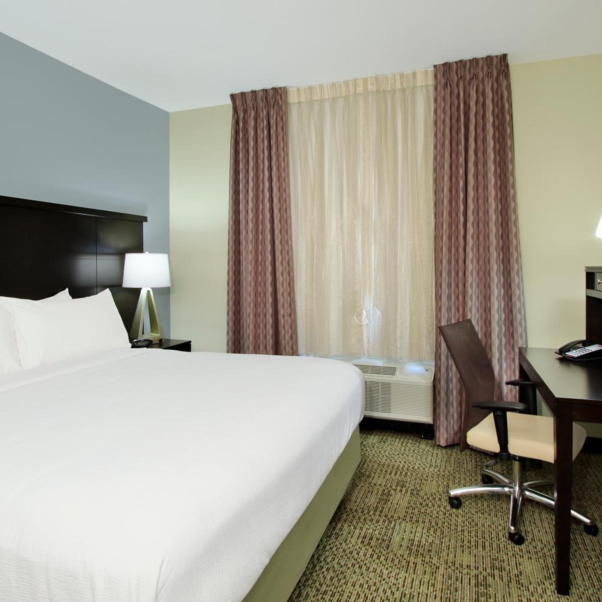 جناح بسرير كوين مع أريكة لذوي الإعاقة، STAYBRIDGE SUITES HOUSTON - MEDICAL CENTER 3/7