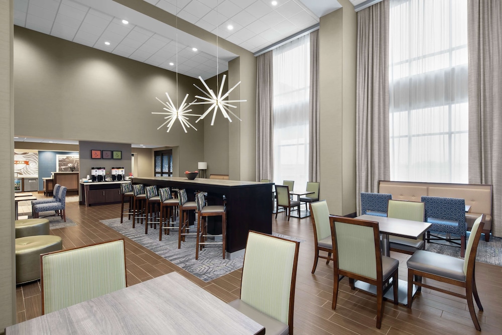 Hampton Inn Sikeston 40/43