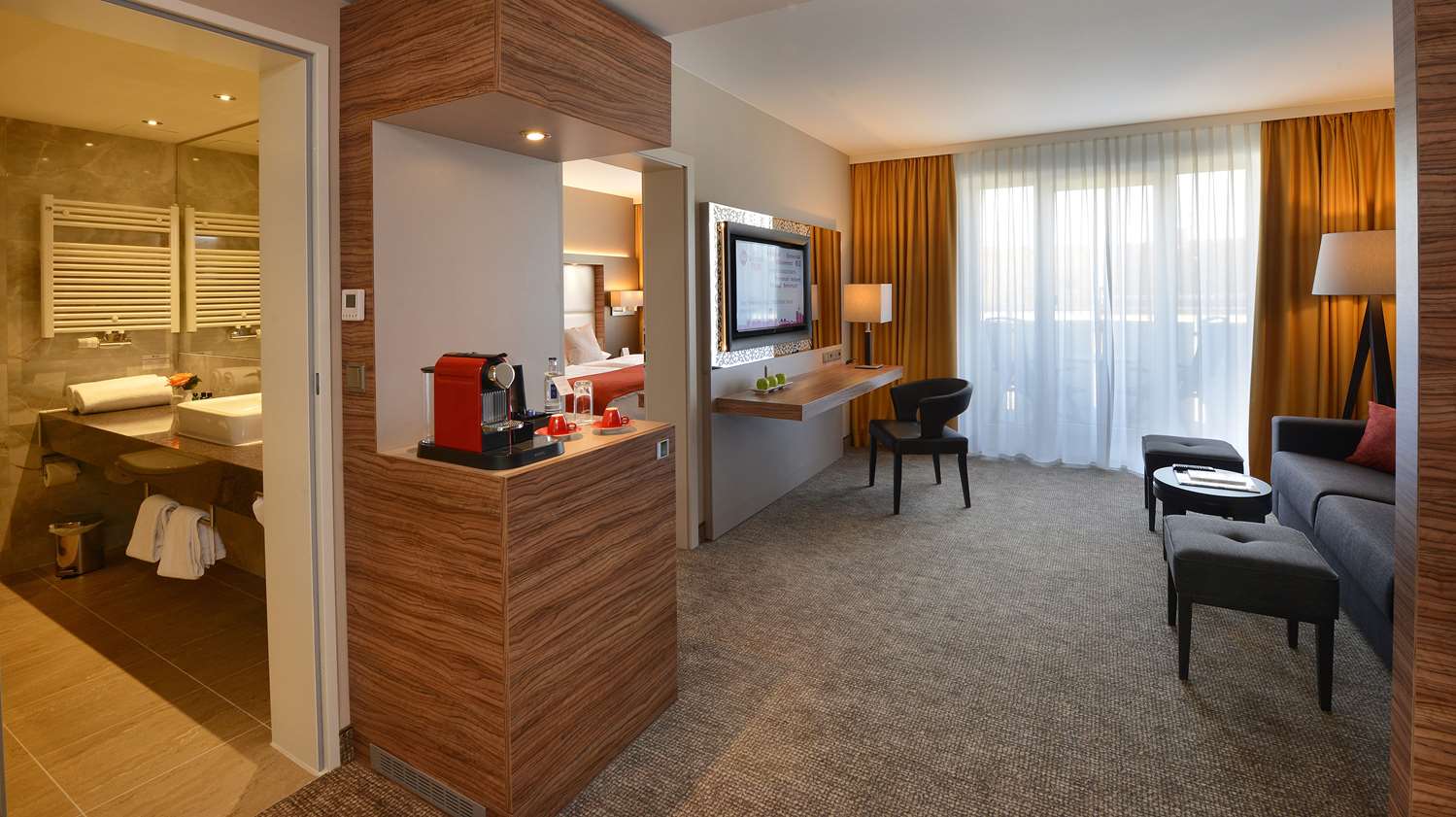 Best Western Plus Delta Park Hotel 39/53