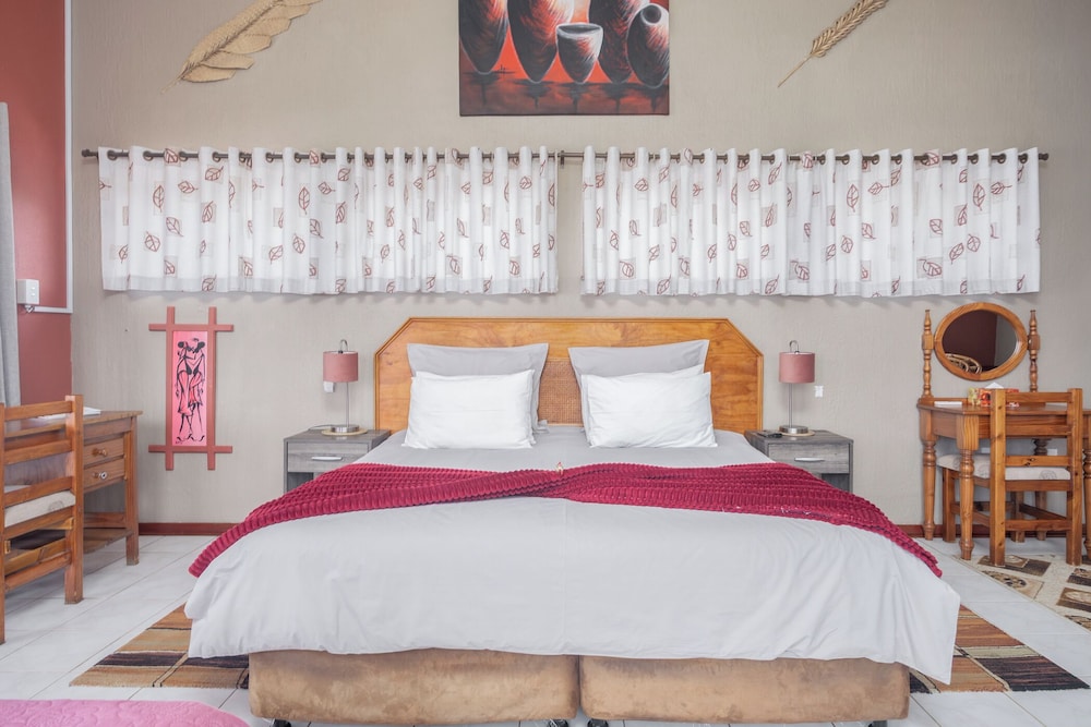 Beachcomber Bay Guest House 19/50