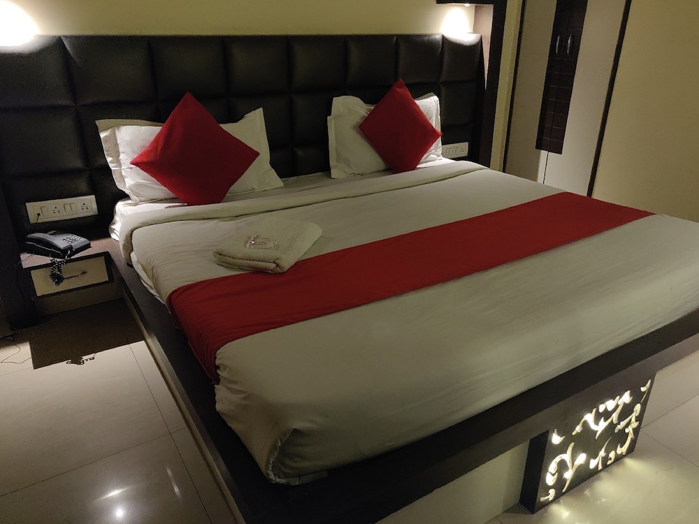 HOTEL RAHUL 12/18