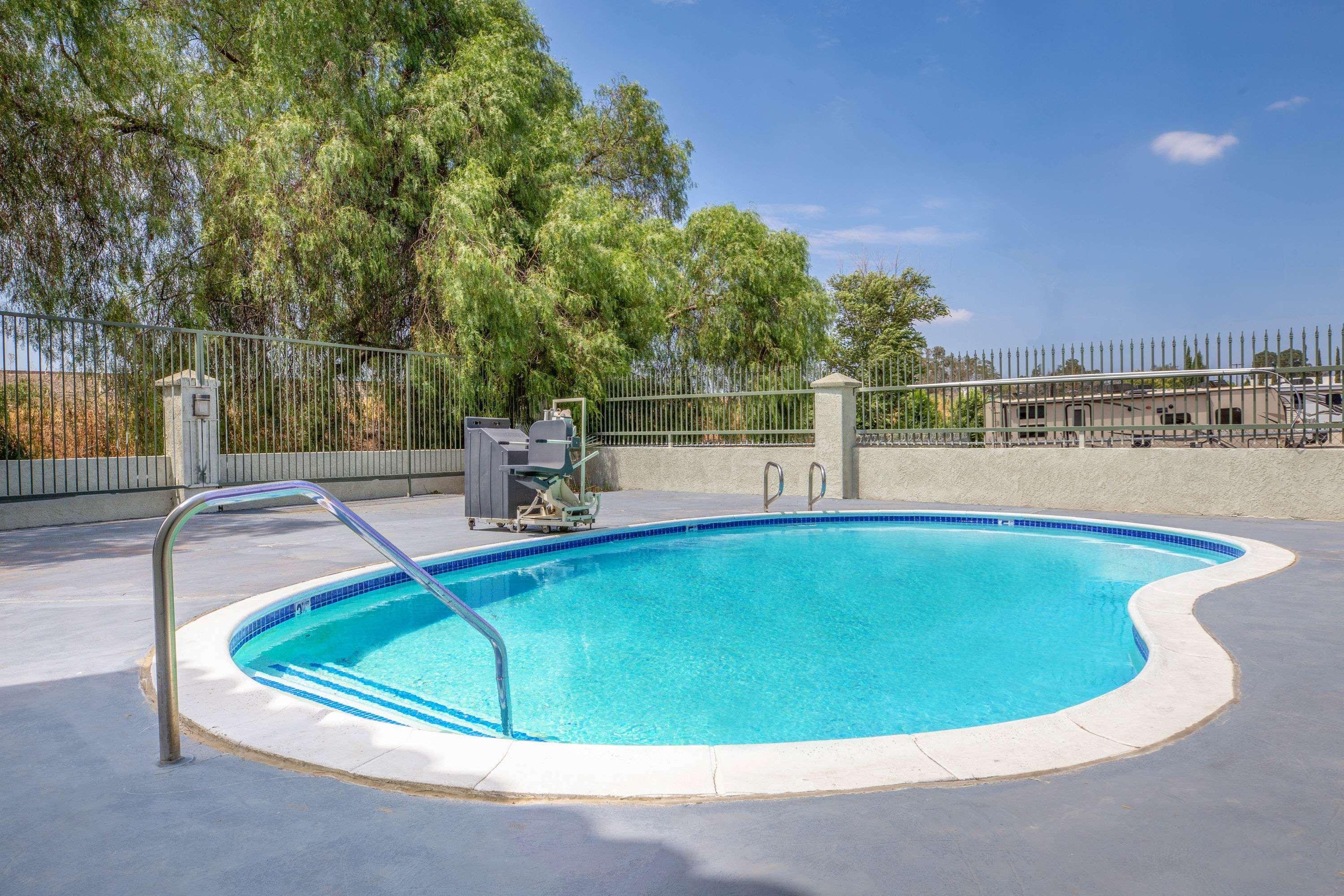 Days Inn By Wyndham Banning Casino/Outlet Mall 11/16