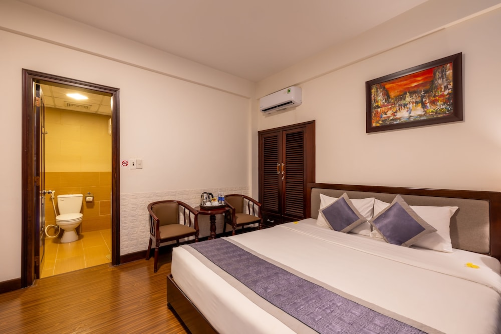 Baly Hotel 21/72