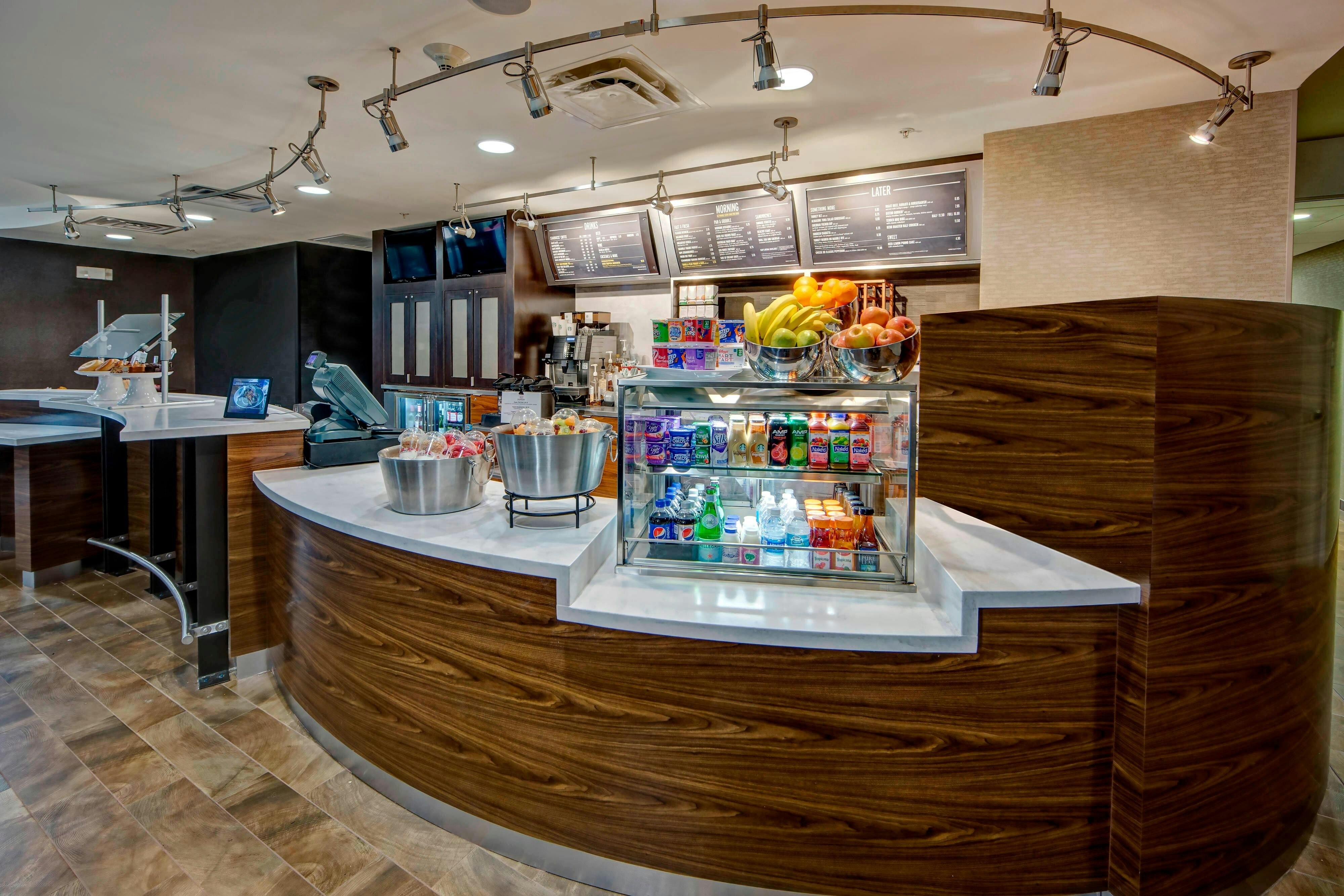 Courtyard By Marriott Memphis Southaven 8/48
