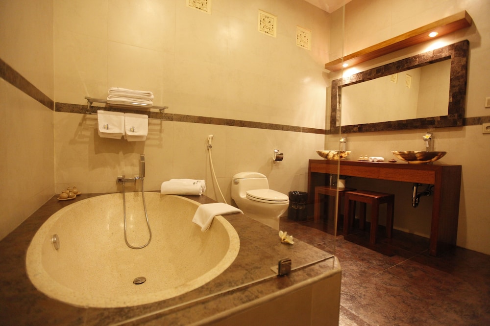 Puri Dajuma Beach Eco Resort & Spa 74/75